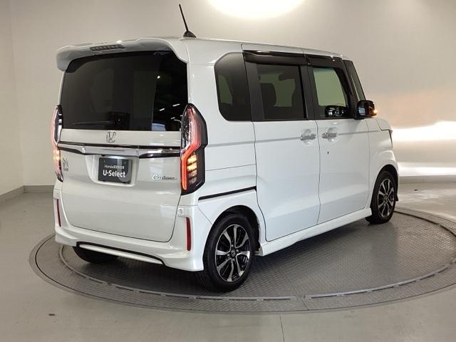 Ｎ－ＢＯＸカスタム Ｇ・Ｌホンダセンシング　純正ナビ　フルセグ　リアカメラ　地デジＴＶ　助手席エアバッグ　キーレス　シートＨ　アイドリングＳＴ　セキュリティーアラーム　スマ－トキ－　ナビＴＶ　ＥＴＣ　前車追従機能　サイドエアバッグ　ＵＳＢ（8枚目）
