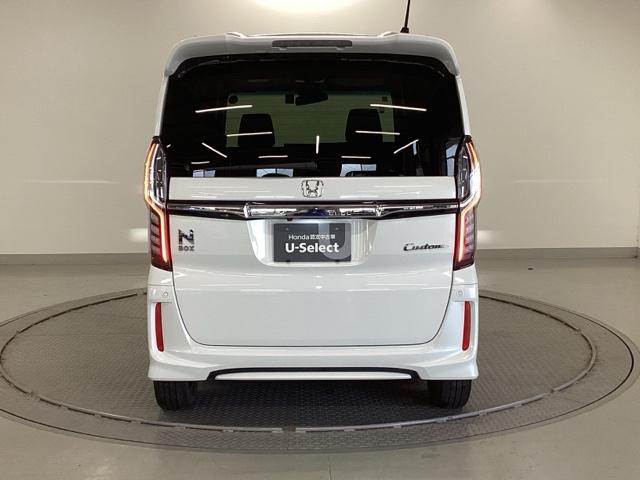 Ｎ－ＢＯＸカスタム Ｇ・Ｌホンダセンシング　純正ナビ　フルセグ　リアカメラ　地デジＴＶ　助手席エアバッグ　キーレス　シートＨ　アイドリングＳＴ　セキュリティーアラーム　スマ－トキ－　ナビＴＶ　ＥＴＣ　前車追従機能　サイドエアバッグ　ＵＳＢ（9枚目）