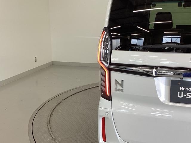 Ｎ－ＢＯＸカスタム Ｇ・Ｌホンダセンシング　純正ナビ　フルセグ　リアカメラ　地デジＴＶ　助手席エアバッグ　キーレス　シートＨ　アイドリングＳＴ　セキュリティーアラーム　スマ－トキ－　ナビＴＶ　ＥＴＣ　前車追従機能　サイドエアバッグ　ＵＳＢ（35枚目）