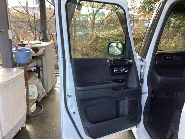 Ｎ－ＢＯＸカスタム Ｇ・Ｌホンダセンシング　純正ナビ　フルセグ　リアカメラ　地デジＴＶ　助手席エアバッグ　キーレス　シートＨ　アイドリングＳＴ　セキュリティーアラーム　スマ－トキ－　ナビＴＶ　ＥＴＣ　前車追従機能　サイドエアバッグ　ＵＳＢ（37枚目）