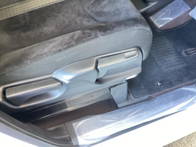 Ｎ－ＢＯＸカスタム Ｇ・Ｌホンダセンシング　純正ナビ　フルセグ　リアカメラ　地デジＴＶ　助手席エアバッグ　キーレス　シートＨ　アイドリングＳＴ　セキュリティーアラーム　スマ－トキ－　ナビＴＶ　ＥＴＣ　前車追従機能　サイドエアバッグ　ＵＳＢ（50枚目）