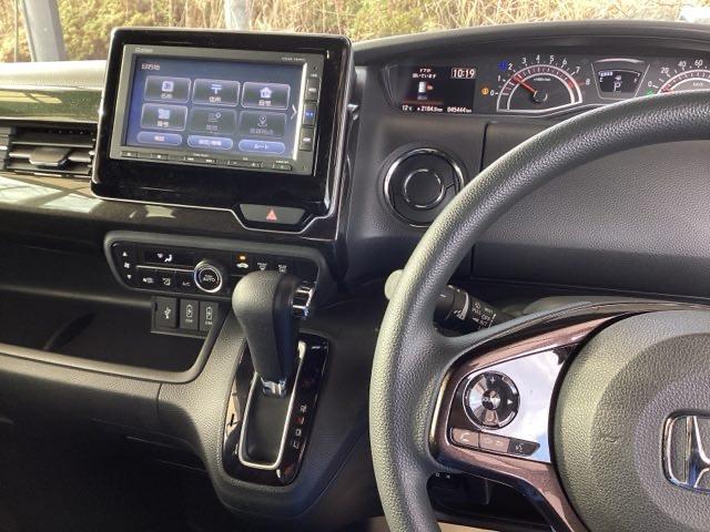 Ｎ－ＢＯＸカスタム Ｇ・Ｌホンダセンシング　純正ナビ　フルセグ　リアカメラ　地デジＴＶ　助手席エアバッグ　キーレス　アイドリングＳＴ　セキュリティーアラーム　スマ－トキ－　ナビＴＶ　ＥＴＣ　前車追従機能　サイドエアバッグ　ＬＥＤヘッドライト（2枚目）