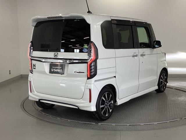 Ｎ－ＢＯＸカスタム Ｇ・Ｌホンダセンシング　純正ナビ　フルセグ　リアカメラ　地デジＴＶ　助手席エアバッグ　キーレス　アイドリングＳＴ　セキュリティーアラーム　スマ－トキ－　ナビＴＶ　ＥＴＣ　前車追従機能　サイドエアバッグ　ＬＥＤヘッドライト（8枚目）