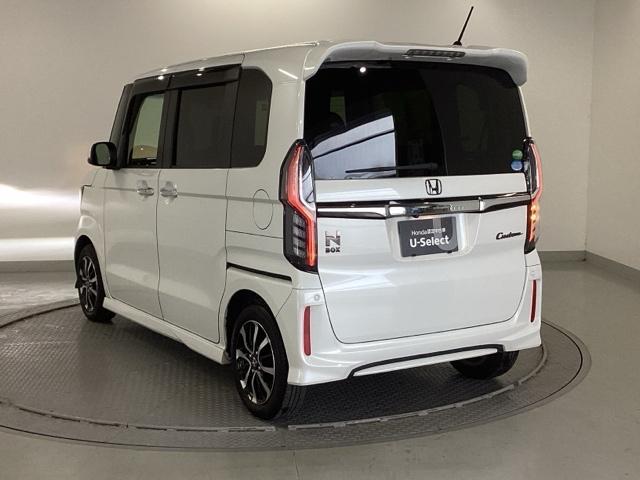 Ｎ－ＢＯＸカスタム Ｇ・Ｌホンダセンシング　純正ナビ　フルセグ　リアカメラ　地デジＴＶ　助手席エアバッグ　キーレス　アイドリングＳＴ　セキュリティーアラーム　スマ－トキ－　ナビＴＶ　ＥＴＣ　前車追従機能　サイドエアバッグ　ＬＥＤヘッドライト（10枚目）