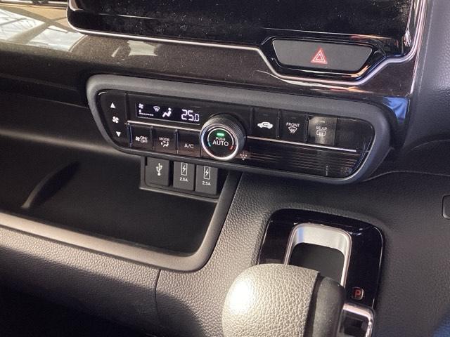 Ｎ－ＢＯＸカスタム Ｇ・Ｌホンダセンシング　純正ナビ　フルセグ　リアカメラ　地デジＴＶ　助手席エアバッグ　キーレス　アイドリングＳＴ　セキュリティーアラーム　スマ－トキ－　ナビＴＶ　ＥＴＣ　前車追従機能　サイドエアバッグ　ＬＥＤヘッドライト（13枚目）