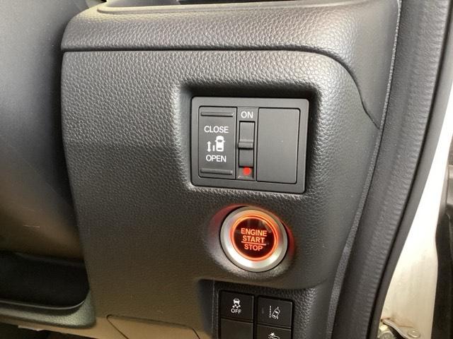 Ｎ－ＢＯＸカスタム Ｇ・Ｌホンダセンシング　純正ナビ　フルセグ　リアカメラ　地デジＴＶ　助手席エアバッグ　キーレス　アイドリングＳＴ　セキュリティーアラーム　スマ－トキ－　ナビＴＶ　ＥＴＣ　前車追従機能　サイドエアバッグ　ＬＥＤヘッドライト（16枚目）