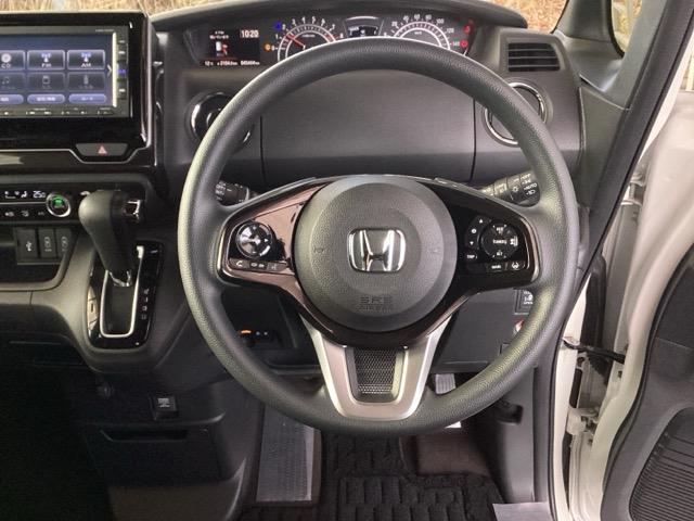 Ｎ－ＢＯＸカスタム Ｇ・Ｌホンダセンシング　純正ナビ　フルセグ　リアカメラ　地デジＴＶ　助手席エアバッグ　キーレス　アイドリングＳＴ　セキュリティーアラーム　スマ－トキ－　ナビＴＶ　ＥＴＣ　前車追従機能　サイドエアバッグ　ＬＥＤヘッドライト（18枚目）