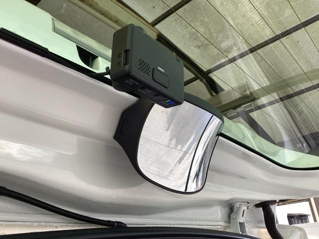 Ｎ－ＢＯＸカスタム Ｇ・Ｌホンダセンシング　純正ナビ　フルセグ　リアカメラ　地デジＴＶ　助手席エアバッグ　キーレス　アイドリングＳＴ　セキュリティーアラーム　スマ－トキ－　ナビＴＶ　ＥＴＣ　前車追従機能　サイドエアバッグ　ＬＥＤヘッドライト（24枚目）