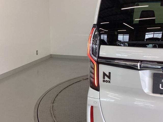 Ｎ－ＢＯＸカスタム Ｇ・Ｌホンダセンシング　純正ナビ　フルセグ　リアカメラ　地デジＴＶ　助手席エアバッグ　キーレス　アイドリングＳＴ　セキュリティーアラーム　スマ－トキ－　ナビＴＶ　ＥＴＣ　前車追従機能　サイドエアバッグ　ＬＥＤヘッドライト（36枚目）