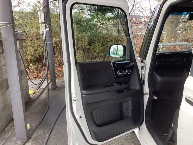 Ｎ－ＢＯＸカスタム Ｇ・Ｌホンダセンシング　純正ナビ　フルセグ　リアカメラ　地デジＴＶ　助手席エアバッグ　キーレス　アイドリングＳＴ　セキュリティーアラーム　スマ－トキ－　ナビＴＶ　ＥＴＣ　前車追従機能　サイドエアバッグ　ＬＥＤヘッドライト（38枚目）