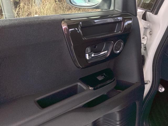 Ｎ－ＢＯＸカスタム Ｇ・Ｌホンダセンシング　純正ナビ　フルセグ　リアカメラ　地デジＴＶ　助手席エアバッグ　キーレス　アイドリングＳＴ　セキュリティーアラーム　スマ－トキ－　ナビＴＶ　ＥＴＣ　前車追従機能　サイドエアバッグ　ＬＥＤヘッドライト（39枚目）