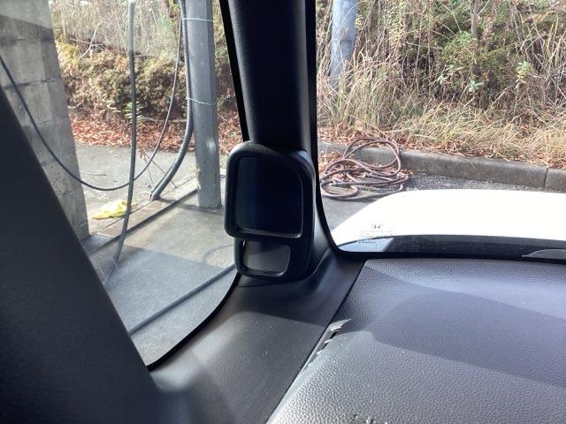 Ｎ－ＢＯＸカスタム Ｇ・Ｌホンダセンシング　純正ナビ　フルセグ　リアカメラ　地デジＴＶ　助手席エアバッグ　キーレス　アイドリングＳＴ　セキュリティーアラーム　スマ－トキ－　ナビＴＶ　ＥＴＣ　前車追従機能　サイドエアバッグ　ＬＥＤヘッドライト（43枚目）