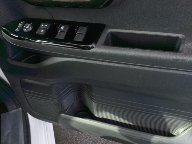 Ｎ－ＢＯＸカスタム Ｇ・Ｌホンダセンシング　純正ナビ　フルセグ　リアカメラ　地デジＴＶ　助手席エアバッグ　キーレス　アイドリングＳＴ　セキュリティーアラーム　スマ－トキ－　ナビＴＶ　ＥＴＣ　前車追従機能　サイドエアバッグ　ＬＥＤヘッドライト（55枚目）