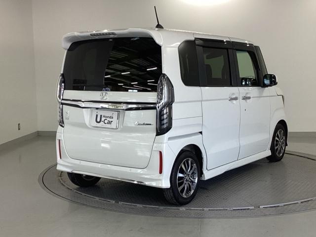 Ｎ－ＢＯＸカスタム Ｌ　純正ナビ　フルセグ　リアカメラ　Ｐソナー　サイドエアバッグ　ナビＴＶ　Ａストップ　シートヒータ　ベンチシート　キーフリーシステム　ＬＥＤライト　クルーズコントロール　ＡＣ　ＤＶＤ視聴可能　スマキー（8枚目）