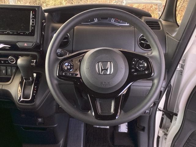 Ｎ－ＢＯＸカスタム Ｌ　純正ナビ　フルセグ　リアカメラ　Ｐソナー　サイドエアバッグ　ナビＴＶ　Ａストップ　シートヒータ　ベンチシート　キーフリーシステム　ＬＥＤライト　クルーズコントロール　ＡＣ　ＤＶＤ視聴可能　スマキー（18枚目）