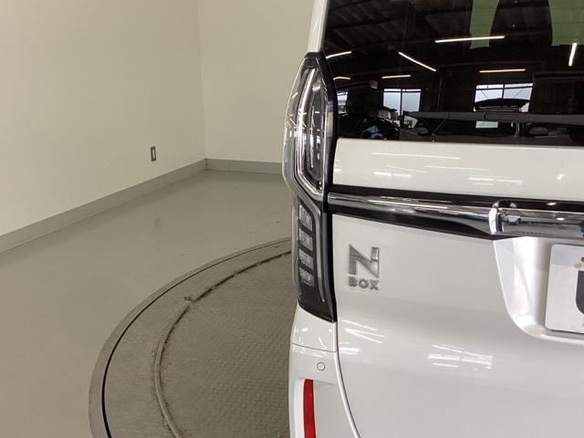 Ｎ－ＢＯＸカスタム Ｌ　純正ナビ　フルセグ　リアカメラ　Ｐソナー　サイドエアバッグ　ナビＴＶ　Ａストップ　シートヒータ　ベンチシート　キーフリーシステム　ＬＥＤライト　クルーズコントロール　ＡＣ　ＤＶＤ視聴可能　スマキー（34枚目）
