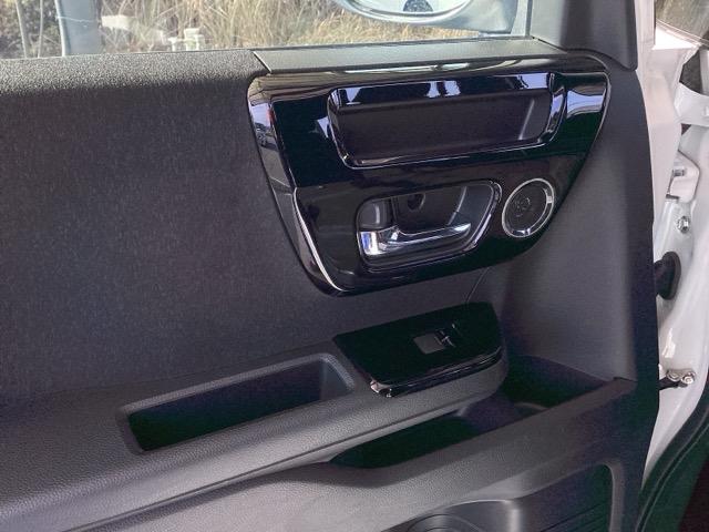 Ｎ－ＢＯＸカスタム Ｌ　純正ナビ　フルセグ　リアカメラ　Ｐソナー　サイドエアバッグ　ナビＴＶ　Ａストップ　シートヒータ　ベンチシート　キーフリーシステム　ＬＥＤライト　クルーズコントロール　ＡＣ　ＤＶＤ視聴可能　スマキー（37枚目）