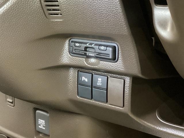 Ｎ－ＢＯＸ Ｌ　純正ナビ　フルセグ　リアカメラ　衝突回避支援ブレーキ　Ｉ－ＳＴＯＰ　クリソナ　ドラレコ付　ＰＷ　パワステ　Ｓヒーター　スマ－トキ－　Ｂカメ　地デジＴＶ　ナビ＆ＴＶ　横滑り防止　ＥＴＣ車載器　ＤＶＤ（15枚目）