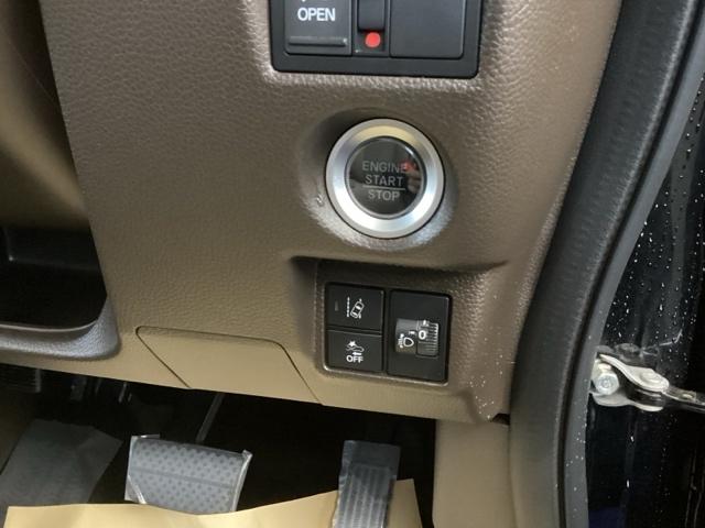 Ｎ－ＢＯＸ Ｌ　純正ナビ　フルセグ　リアカメラ　衝突回避支援ブレーキ　Ｉ－ＳＴＯＰ　クリソナ　ドラレコ付　ＰＷ　パワステ　Ｓヒーター　スマ－トキ－　Ｂカメ　地デジＴＶ　ナビ＆ＴＶ　横滑り防止　ＥＴＣ車載器　ＤＶＤ（17枚目）