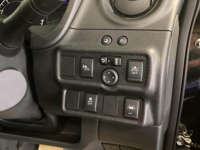 ������}���͊���₷���H�ʁE�J�[�u�𑖂��Ă��鎞�ɋN���肪���ȉ�������R���s���[�^�[����ŗ}�����A�^�]�ɂ�Ƃ�������炵�܂��B