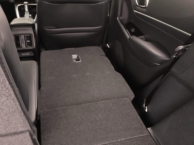 ヴェゼル ｅ：ＨＥＶＺ　純正ナビ　フルセグ　リアカメラ　衝突回避支援ブレーキ機能　スマキ　Ｐトランク　フルオートエアコン　Ｄレコ　エアバッグ　両席エアバック　Ｒカメ　パワーウィンドウ　ＬＥＤランプ　ソナー　クルーズＣ　ＵＳＢ（22枚目）