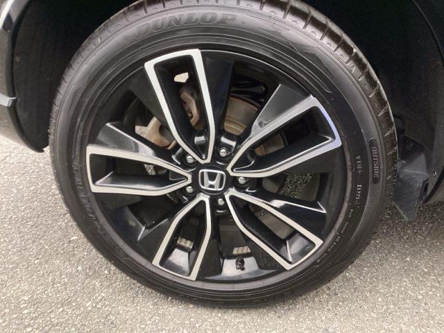 ヴェゼル ｅ：ＨＥＶＺ　純正ナビ　フルセグ　リアカメラ　衝突回避支援ブレーキ機能　スマキ　Ｐトランク　フルオートエアコン　Ｄレコ　エアバッグ　両席エアバック　Ｒカメ　パワーウィンドウ　ＬＥＤランプ　ソナー　クルーズＣ　ＵＳＢ（27枚目）