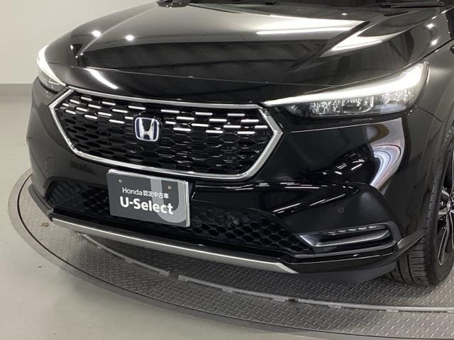 ヴェゼル ｅ：ＨＥＶＺ　純正ナビ　フルセグ　リアカメラ　衝突回避支援ブレーキ機能　スマキ　Ｐトランク　フルオートエアコン　Ｄレコ　エアバッグ　両席エアバック　Ｒカメ　パワーウィンドウ　ＬＥＤランプ　ソナー　クルーズＣ　ＵＳＢ（28枚目）