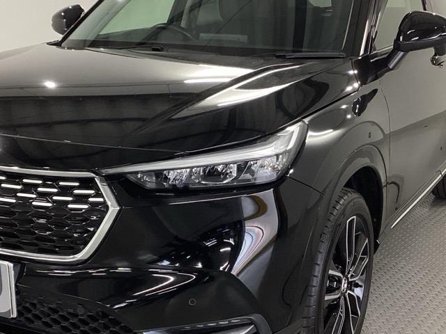 ヴェゼル ｅ：ＨＥＶＺ　純正ナビ　フルセグ　リアカメラ　衝突回避支援ブレーキ機能　スマキ　Ｐトランク　フルオートエアコン　Ｄレコ　エアバッグ　両席エアバック　Ｒカメ　パワーウィンドウ　ＬＥＤランプ　ソナー　クルーズＣ　ＵＳＢ（29枚目）