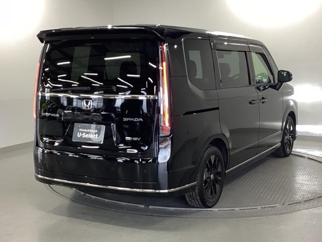 �{�f�B�J���[�́A�N���X�^���u���b�N�p�[���ŁA�����Ƀp�[��������߂��A�j���A���X�L���ȃu���b�N�ł��I