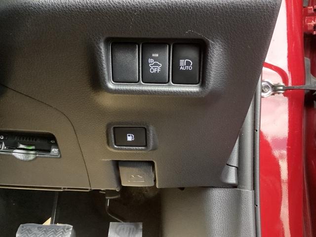 ������̎ԗ��́A�����A�O�����ɃN���[�j���O�ς݂ƂȂ��Ă��܂��B