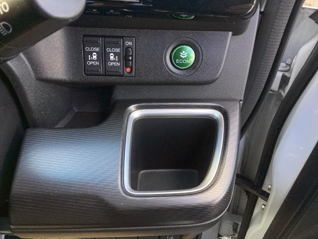 �p���[�X���C�h�h�A�̊J�̓X�}�[�g�L�[�̃����R����h�A�m�u�͖ܘ_�A�^�]�ȑ��̃X�C�b�`����ł��J���ł��A���S�E�ȒP�ł��B