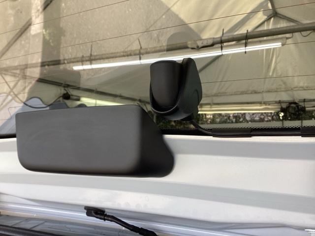 フィット e:HEVホーム 純正ナビ フルセグ リアカメラ 前後誤発進抑制機能 クリソナ 助手席エアバッグ 運転席エアバッグ アイドリングストップ LEDライト USB接続 バックカメラ ABS サイドエアバッグ スマートキー(24枚目)