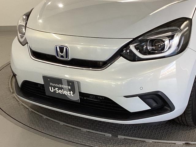 フィット e:HEVホーム 純正ナビ フルセグ リアカメラ 前後誤発進抑制機能 クリソナ 助手席エアバッグ 運転席エアバッグ アイドリングストップ LEDライト USB接続 バックカメラ ABS サイドエアバッグ スマートキー(28枚目)