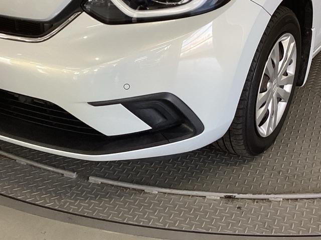 フィット e:HEVホーム 純正ナビ フルセグ リアカメラ 前後誤発進抑制機能 クリソナ 助手席エアバッグ 運転席エアバッグ アイドリングストップ LEDライト USB接続 バックカメラ ABS サイドエアバッグ スマートキー(30枚目)