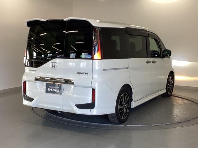 ステップワゴンスパーダ スパーダ・クールスピリットホンダセンシング　メモリーナビ　ＥＴＣ　リアカメラ　サイドエアバック　スマートキ　左右電動スライドドア　バックモニタ　地ＴＶ　ナビ＆ＴＶ　三列シート　ＵＳＢ　助手席エアバッグ　ＡＡＣ　横滑り防止機能　ターボ車　ＡＢＳ（9枚目）