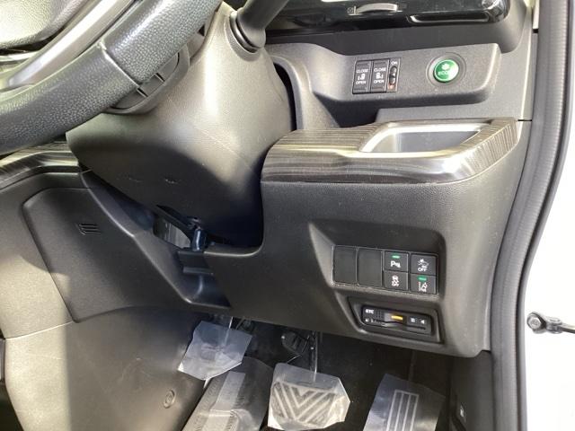 ステップワゴンスパーダ スパーダ・クールスピリットホンダセンシング　メモリーナビ　ＥＴＣ　リアカメラ　サイドエアバック　スマートキ　左右電動スライドドア　バックモニタ　地ＴＶ　ナビ＆ＴＶ　三列シート　ＵＳＢ　助手席エアバッグ　ＡＡＣ　横滑り防止機能　ターボ車　ＡＢＳ（15枚目）