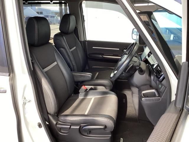 ステップワゴンスパーダ スパーダ・クールスピリットホンダセンシング　メモリーナビ　ＥＴＣ　リアカメラ　サイドエアバック　スマートキ　左右電動スライドドア　バックモニタ　地ＴＶ　ナビ＆ＴＶ　三列シート　ＵＳＢ　助手席エアバッグ　ＡＡＣ　横滑り防止機能　ターボ車　ＡＢＳ（16枚目）