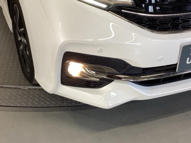 ステップワゴンスパーダ スパーダ・クールスピリットホンダセンシング　メモリーナビ　ＥＴＣ　リアカメラ　サイドエアバック　スマートキ　左右電動スライドドア　バックモニタ　地ＴＶ　ナビ＆ＴＶ　三列シート　ＵＳＢ　助手席エアバッグ　ＡＡＣ　横滑り防止機能　ターボ車　ＡＢＳ（25枚目）