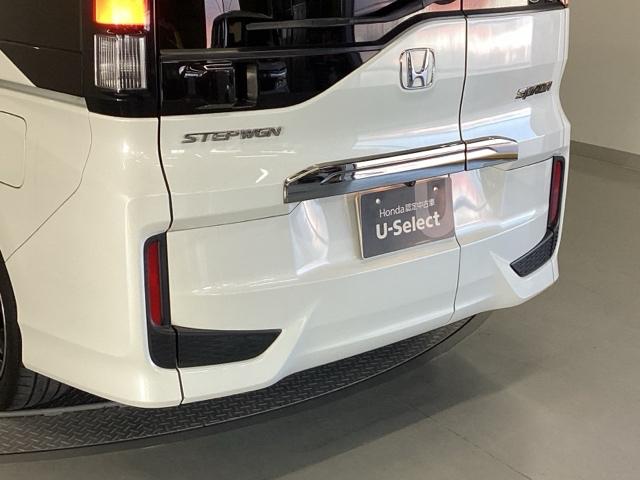 ステップワゴンスパーダ スパーダ・クールスピリットホンダセンシング　メモリーナビ　ＥＴＣ　リアカメラ　サイドエアバック　スマートキ　左右電動スライドドア　バックモニタ　地ＴＶ　ナビ＆ＴＶ　三列シート　ＵＳＢ　助手席エアバッグ　ＡＡＣ　横滑り防止機能　ターボ車　ＡＢＳ（31枚目）