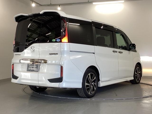 ステップワゴンスパーダ スパーダ・クールスピリットホンダセンシング　メモリーナビ　ＥＴＣ　リアカメラ　サイドエアバック　スマートキ　左右電動スライドドア　バックモニタ　地ＴＶ　ナビ＆ＴＶ　三列シート　ＵＳＢ　助手席エアバッグ　ＡＡＣ　横滑り防止機能　ターボ車　ＡＢＳ（32枚目）