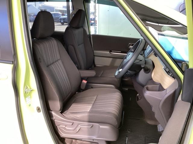 �t�����g�L�X�A�Z�p���[�g�V�[�g�̉^�]�Ȃ́A�n�C�g�A�W���X�^�[���t���Ă���̂ŁA���K�Ƀh���C�u���ł��܂��B�n���h���̓e���X�R�s�b�N�@�\�ŁA�n���h���ʒu����E���E��O�E���ɒ��߂ł��܂��B