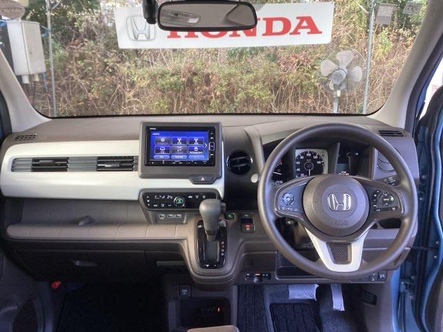 �t�����g�K���X���傫���A���C�h�Ȏ��E�ŉ^�]�����₷���Ȃ�悤�ɁA�݌v����Ă��܂��B