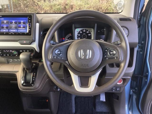 ��ɂȂ��ފ��o�̃X�e�A�����O�ł��B�����S�n�A�f�U�C�����A���쐫�ɂ���������A�C�e���ł��B