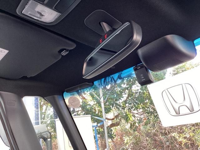 Ｎ－ＢＯＸカスタム Ｇ・Ｌターボホンダセンシング　純正メモリーナビ　ドラレコ　リアカメラ　フルセ　両側ＰＷスライドドア　Ｂモニタ　Ｉストップ　セキュリティー　点検記録簿　ＵＳＢ接続　クルーズコントロール　ナビＴＶ　キーレスエントリー　ヒーター　ＶＳＡ（10枚目）