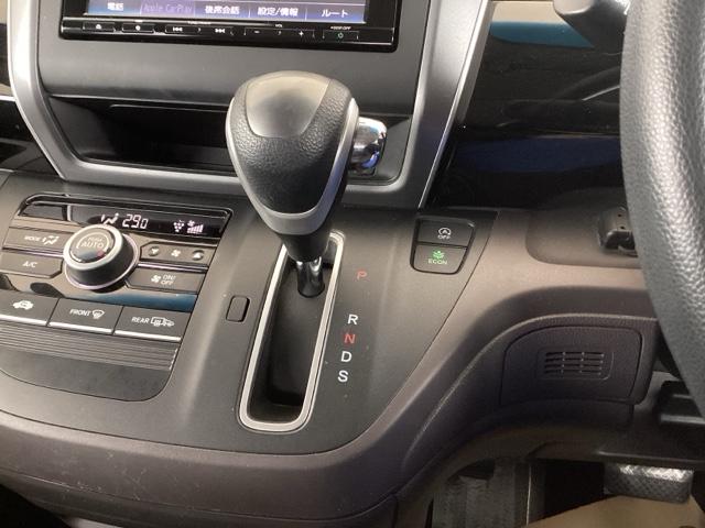 ���R�Ɏ肪�͂��A���쐫�̗ǂ��C���p�l�V�t�g�ɁA�p�[�L���O�u���[�L�́A�t�b�g�u���[�L�^�C�v�Ȃ̂ŁA�^�]�ȂƏ���Ȃ̊Ԃ͂������肵�Ă��܂��B