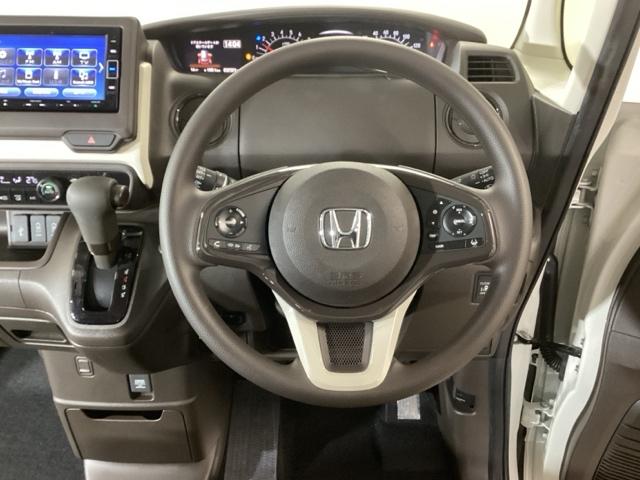 ��ɂȂ��ފ��o�̃X�e�A�����O�ł��B�����S�n�A�f�U�C�����A���쐫�ɂ���������A�C�e���ł��B