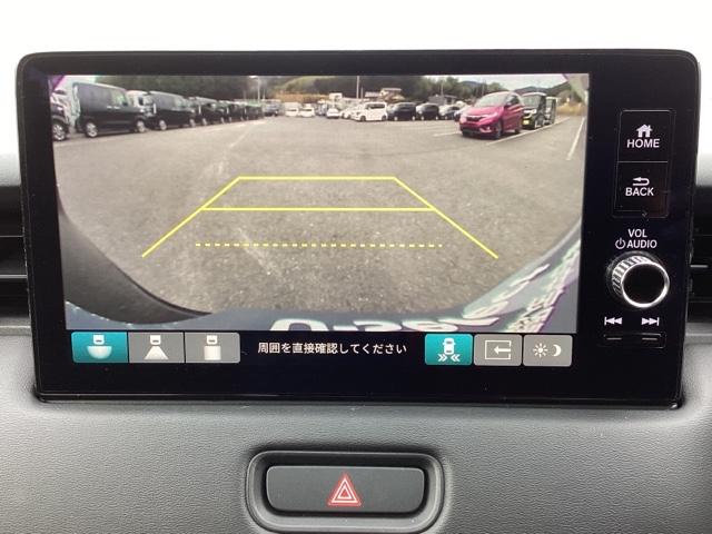 ヴェゼル ｅ：ＨＥＶＺ　メモリーナビ　ドラレコ　ＥＴＣ　リアカメラ　衝突回避支援ブレーキ機能　スマキ　Ｐトランク　フルオートエアコン　Ｄレコ　エアバッグ　両席エアバック　Ｒカメ　記録簿付　パワーウィンドウ　ＬＥＤランプ（12枚目）