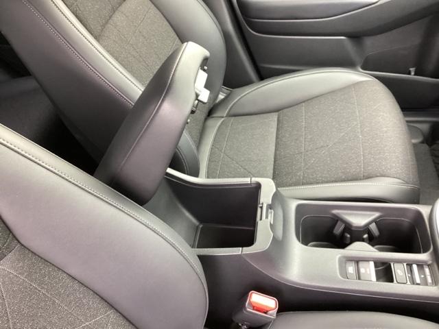 ヴェゼル ｅ：ＨＥＶＺ　メモリーナビ　ドラレコ　ＥＴＣ　リアカメラ　衝突回避支援ブレーキ機能　スマキ　Ｐトランク　フルオートエアコン　Ｄレコ　エアバッグ　両席エアバック　Ｒカメ　記録簿付　パワーウィンドウ　ＬＥＤランプ（33枚目）