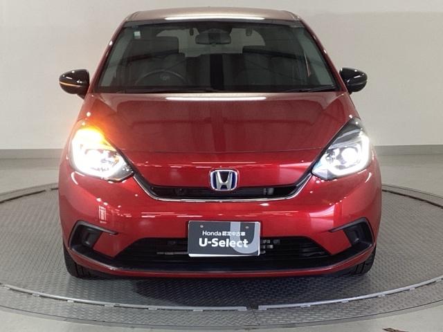 �k�d�c�w�b�h���C�g�𑕔����Ă��܂��B�k�d�c�w�b�h���C�g�͂ƂĂ����邭�A�J�̓����ԑ��s�����S�E���S�ł��B