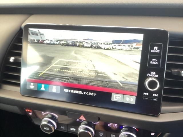 �o�b�N���j�^�[�ɃK�C�h���\���t���Ȃ̂ŎԌɓ�������S�y�J�����A���O���͂R�p�^�[������I�ׂ܂��z�m��Ȃ����ł����S���Ċy�������o�������ł��܂��B